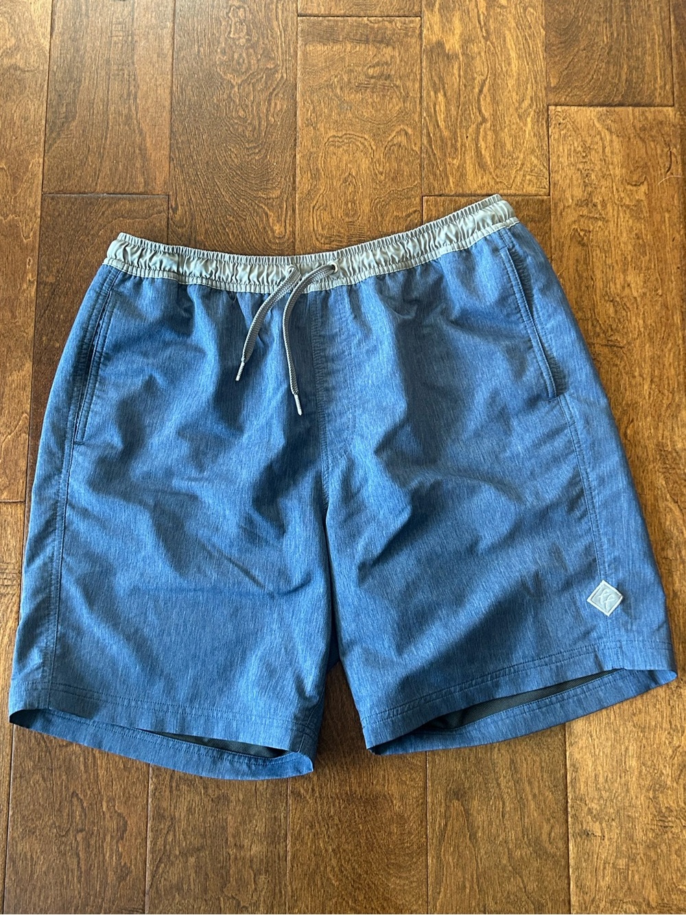 Free Fly Swell Shorts Mens Large Blue Grey Bamboo Performance Activewear